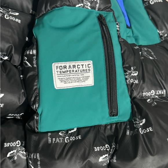 Triple Fat Goose Men’s Down Jacket “The Sheffield” - Size M. - Picture 8 of 9